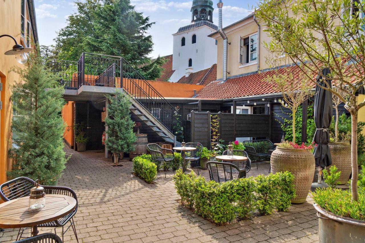 Hotel Pa Torvet Ærøskøbing Εξωτερικό φωτογραφία